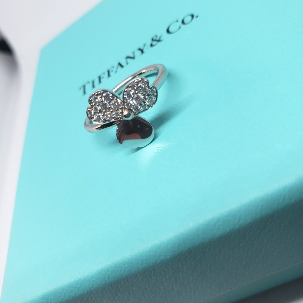 Tiffany & Co., Mini Paper Flowers Ring View 3